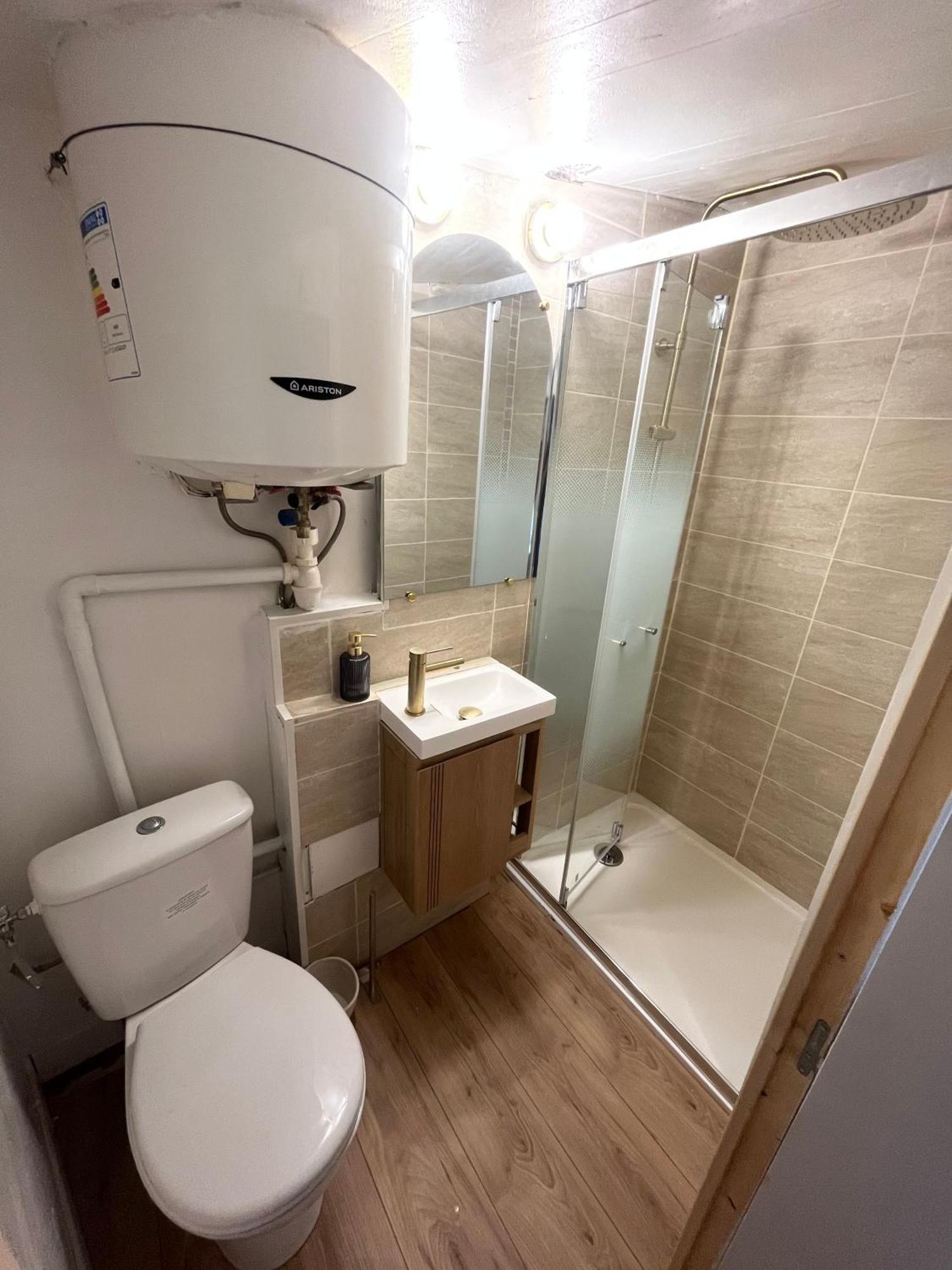 Apartment Sous Les Toits Du Parvis *
